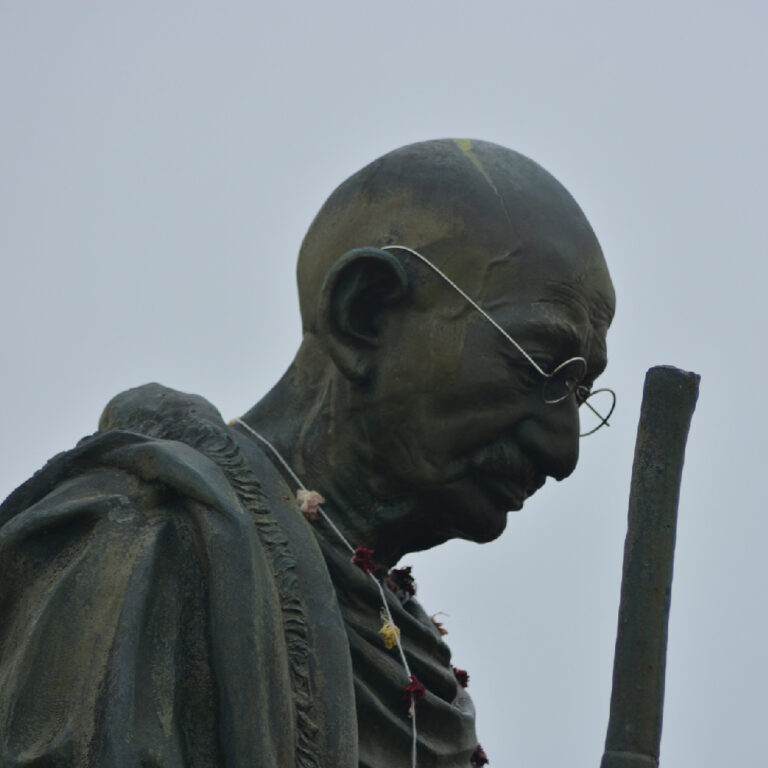 Gandhi y el profesor
